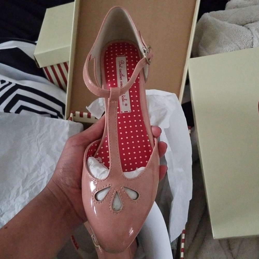 B.A.I.T Footwear - Picture 2 of 3